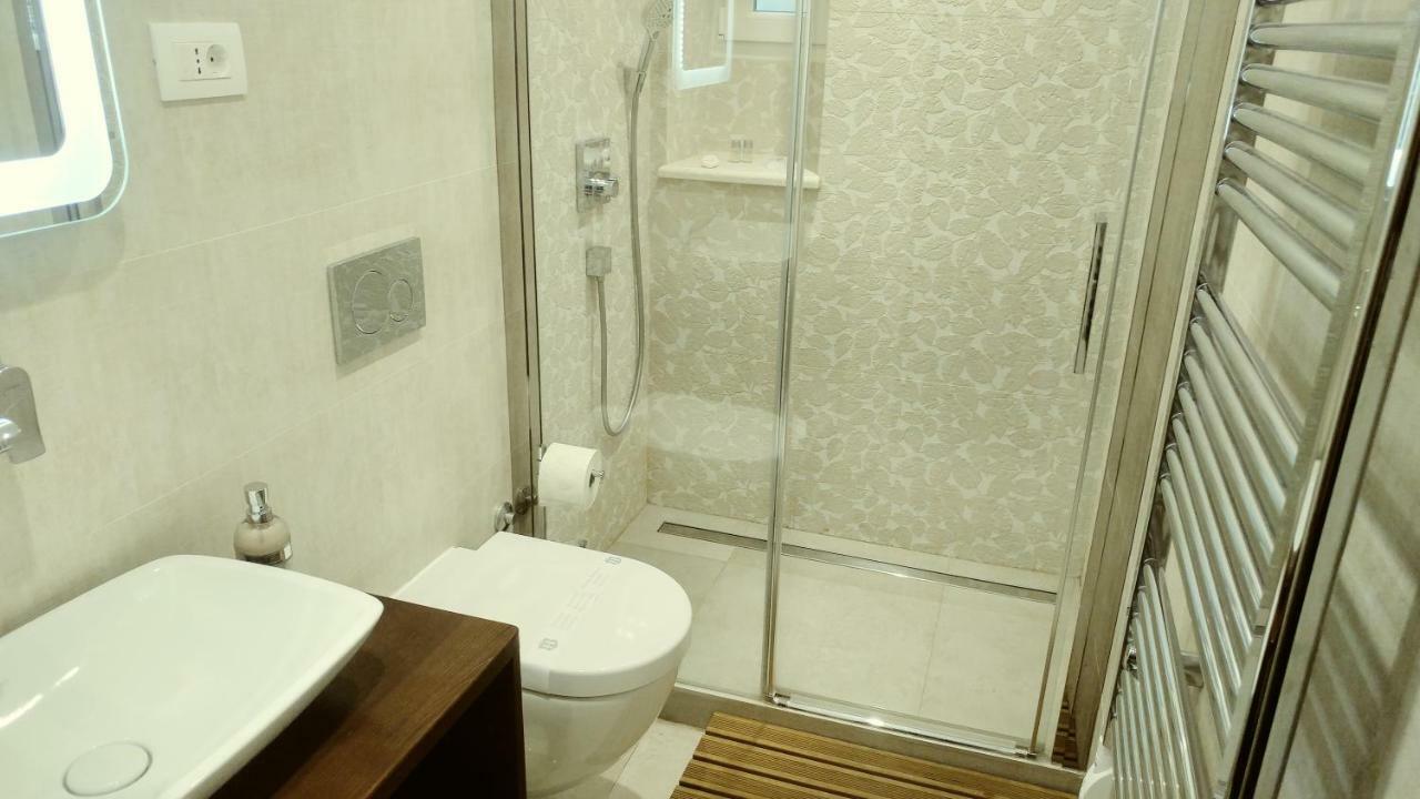 Studio Apartment Offside Спліт Екстер'єр фото